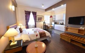 Golden Sun Villa Hotel